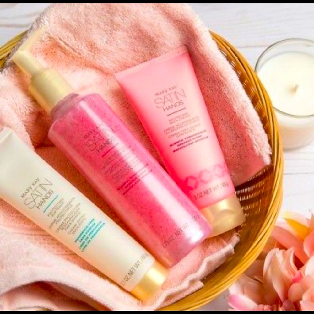 Pomegranate Satin Hands Set